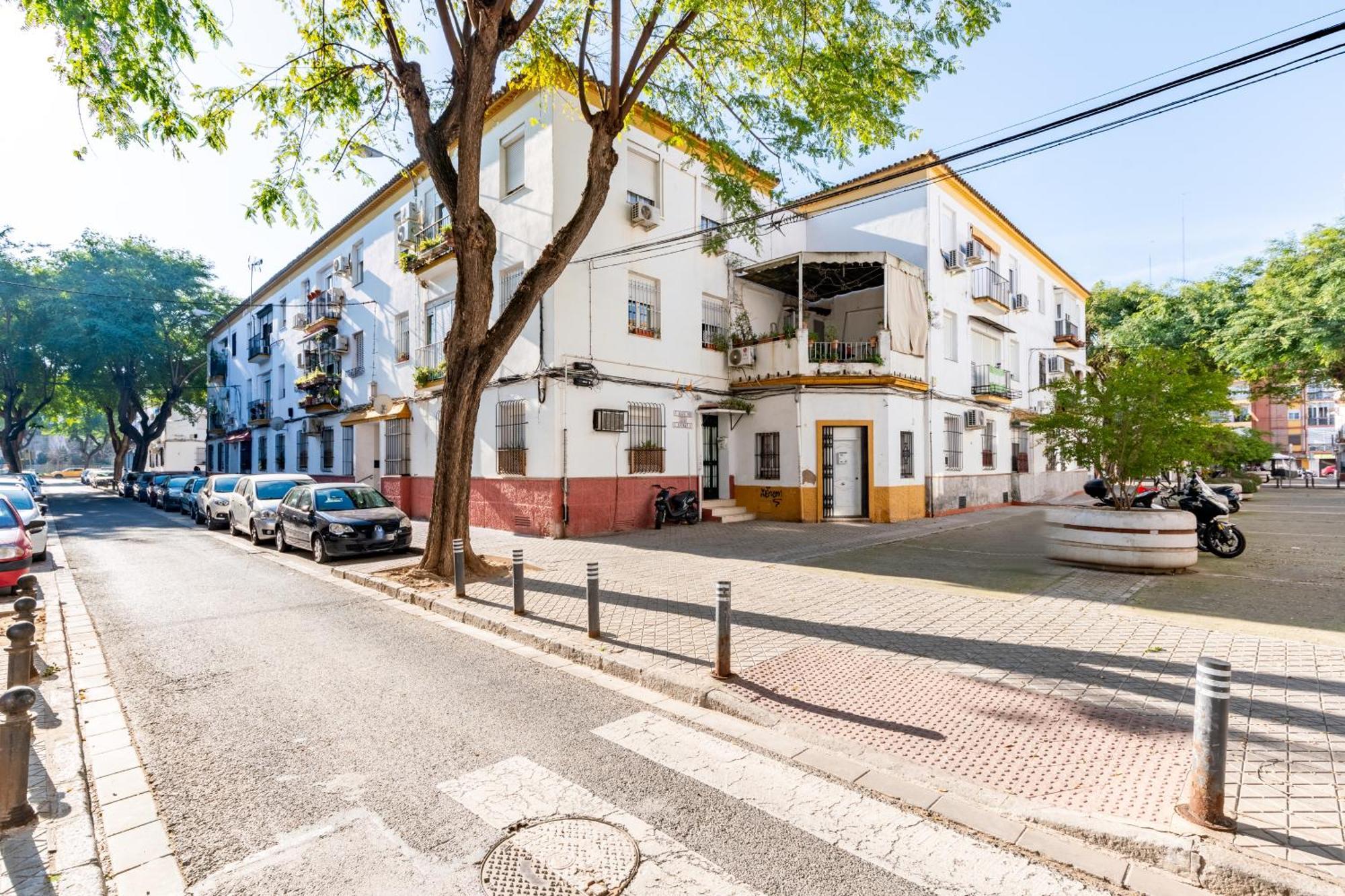 Apartamento Triana Los Remedios Seville Ngoại thất bức ảnh